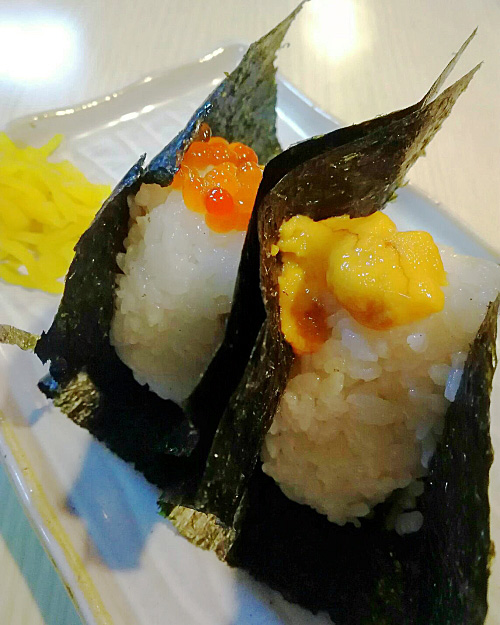 酢飯おにぎり（2個・うに イクラ）